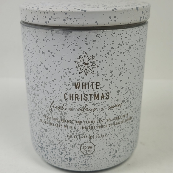 DW Home White Christmas Bath Soak - White and Gray - Picture 2 of 5